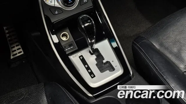 Hyundai Avante 2010 thumb 9