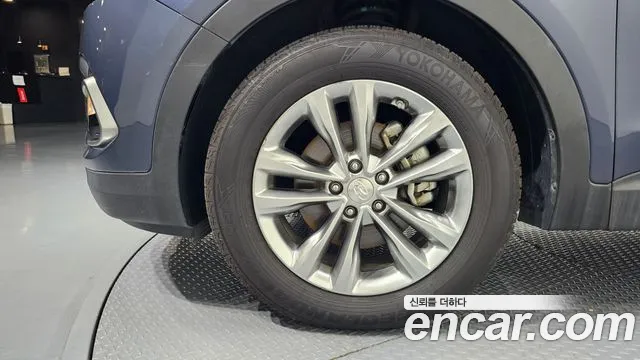 Hyundai Santa Fe 2017 thumb 5
