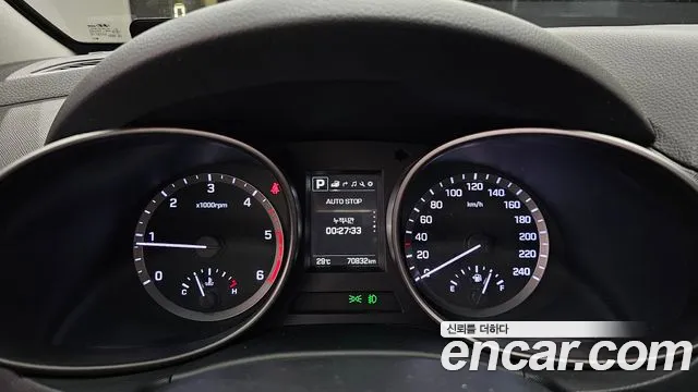 Hyundai Santa Fe 2017 thumb 8