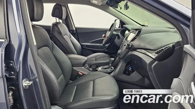 Hyundai Santa Fe 2017 thumb 11