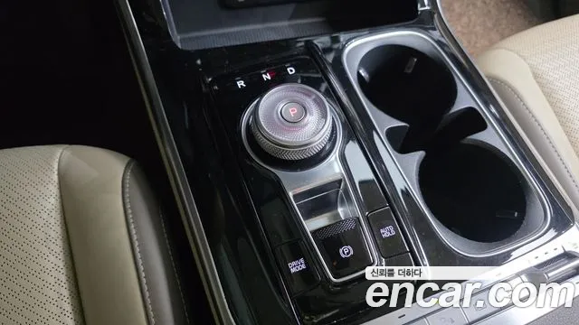 Kia Carnival 2021 thumb 9