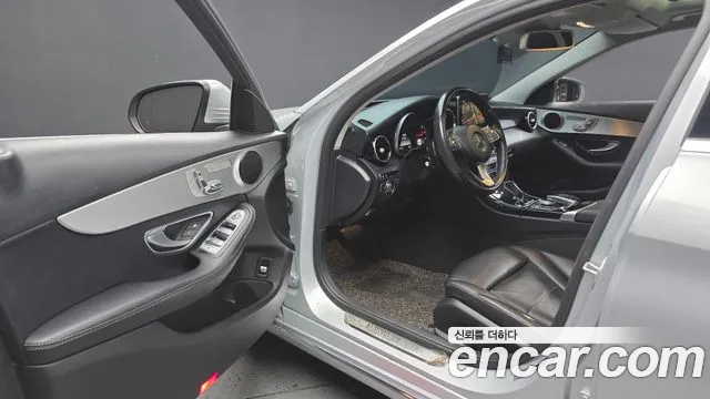 Mercedes-Benz C-Класс 2016 thumb 10