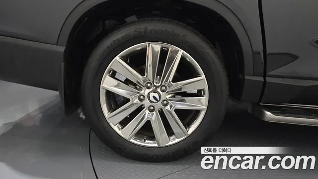 KG_Mobility_Ssangyong Rexton 2018 thumb 5
