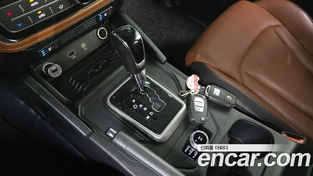 KG_Mobility_Ssangyong Rexton 2018 thumb 9