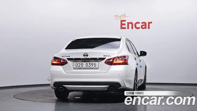 Nissan Altima 2016 thumb 4