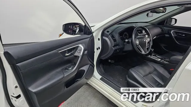 Nissan Altima 2016 thumb 10