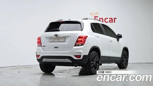 Chevrolet Tracker 2020 thumb 2