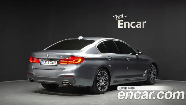 BMW 5 серии 2019 thumb 2