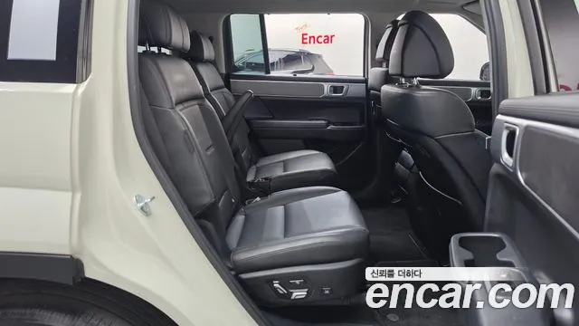 Hyundai Santa Fe 2023 thumb 11