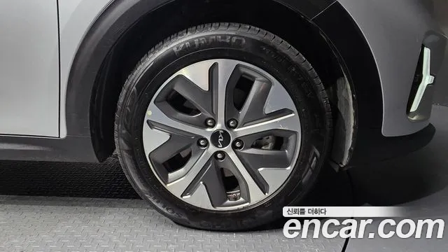 Kia Niro 2022 thumb 4