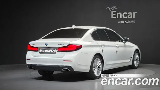 BMW 5 серии 2020 thumb 2