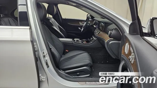 Mercedes-Benz E-Класс 2020 thumb 11