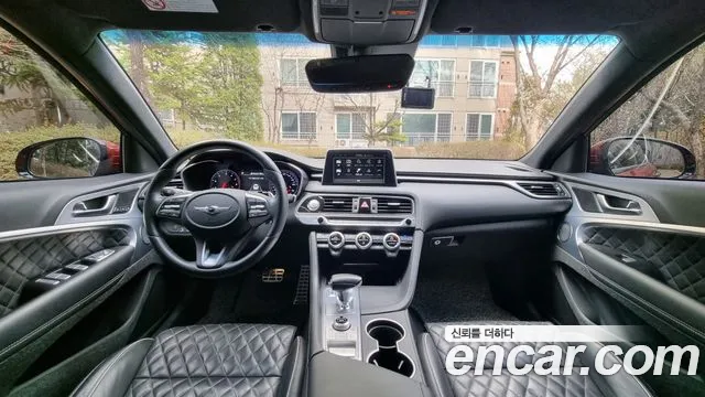 Genesis G70 2019 thumb 3