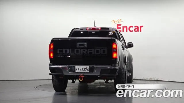 Chevrolet Colorado 2020 thumb 4