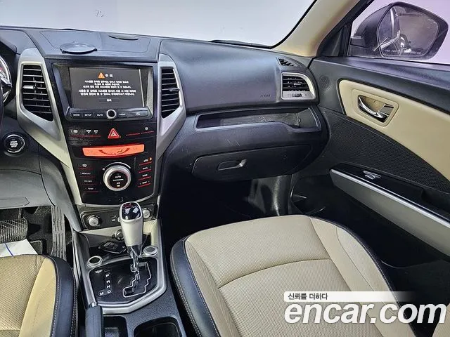 KG_Mobility_Ssangyong TIBOLI 2016 thumb 10