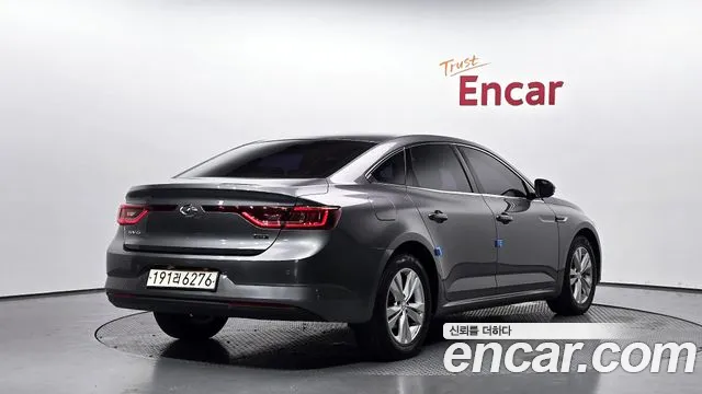 Renault Megane 2018 thumb 2