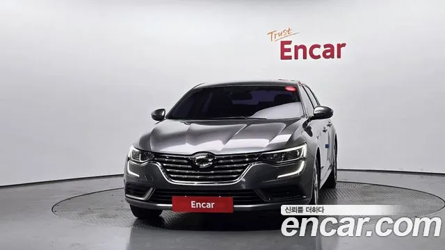 Renault Megane 2018 thumb 3