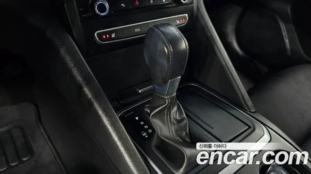Renault Megane 2018 thumb 9