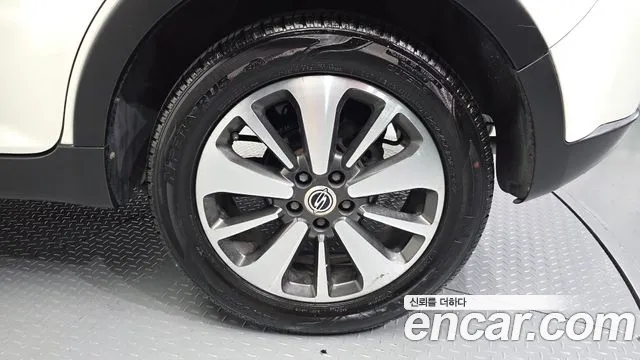 KG_Mobility_Ssangyong KORANDO 2015 thumb 5