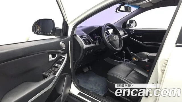 KG_Mobility_Ssangyong KORANDO 2015 thumb 10