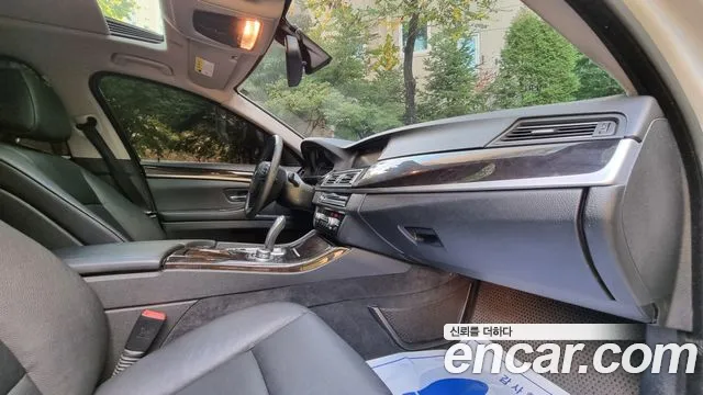 BMW 5 серии 2013 thumb 9