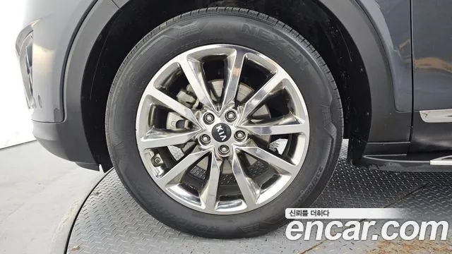 Kia Sorento 2016 thumb 5