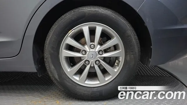 Hyundai Avante 2018 thumb 5