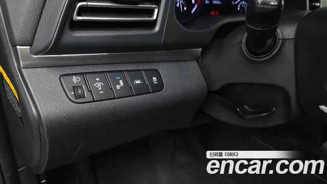 Hyundai Avante 2018 thumb 12
