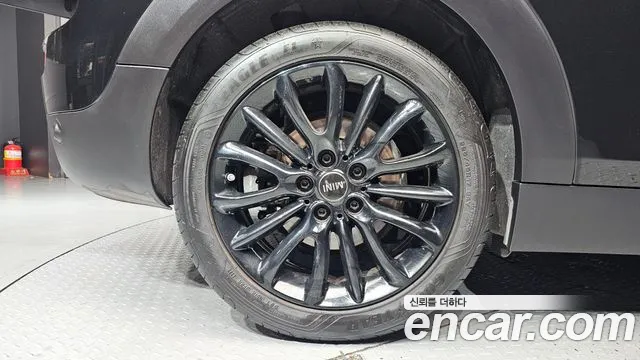 Mini Clubman 2021 thumb 5