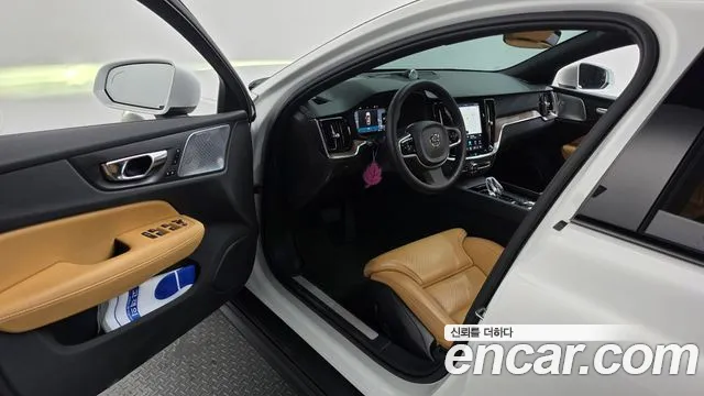 Volvo V60 2024 thumb 9