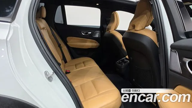 Volvo V60 2024 thumb 10