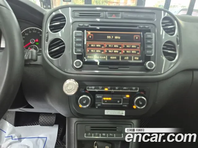 Volkswagen Tiguan 2012 thumb 6