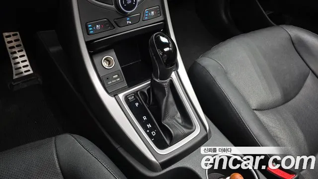 Hyundai Avante 2014 thumb 9