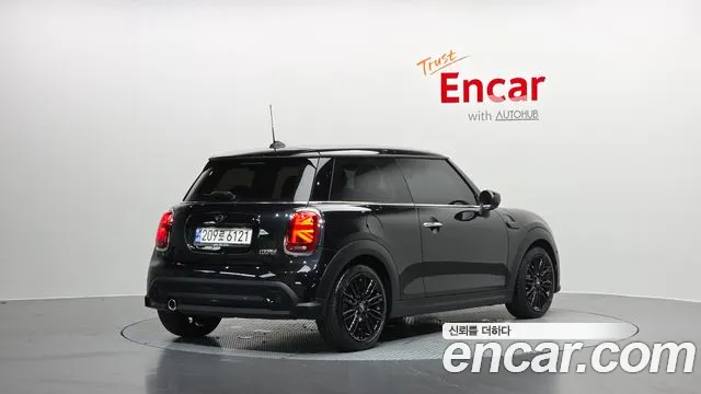 Mini Hatch 2023 thumb 2