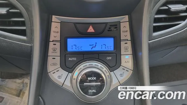Hyundai Avante 2013 thumb 10