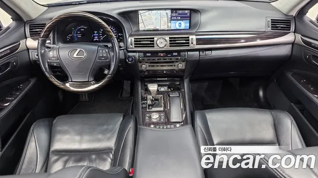 Lexus LS 2016 thumb 7