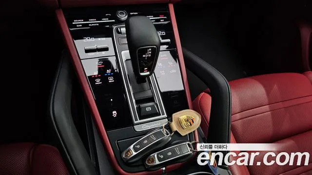 Porsche Cayenne 2019 thumb 8