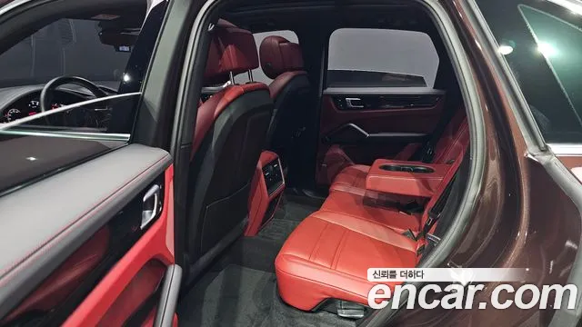 Porsche Cayenne 2019 thumb 11