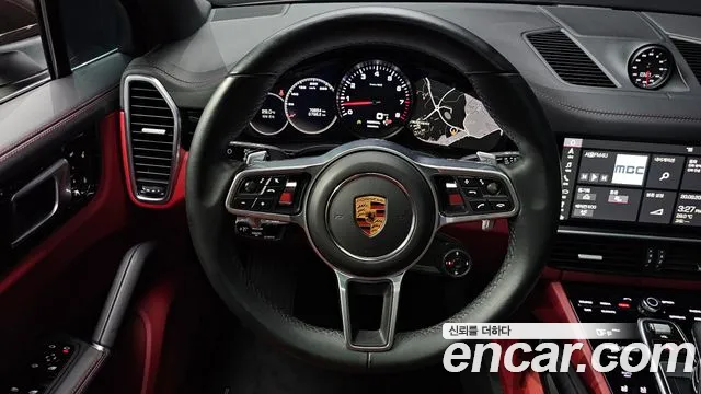 Porsche Cayenne 2019 thumb 12