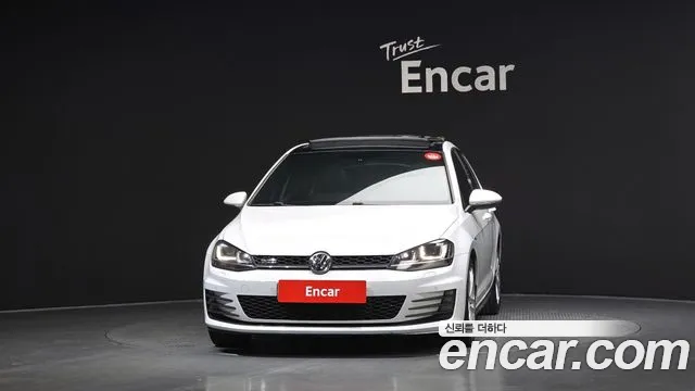 Volkswagen Golf Sportsvan 2014 thumb 3