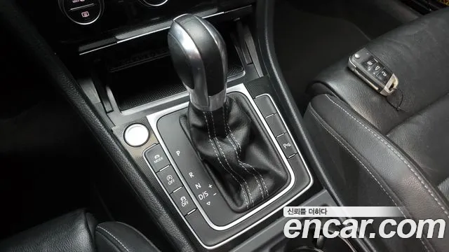 Volkswagen Golf Sportsvan 2014 thumb 9