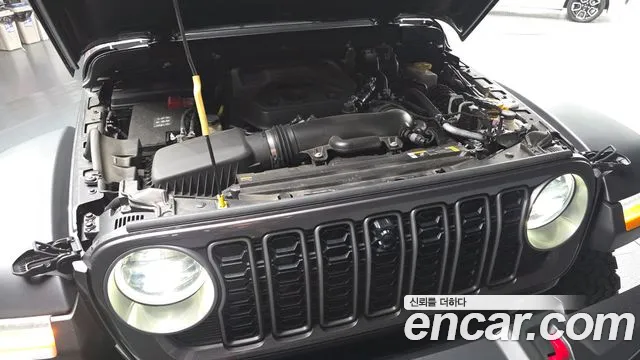 Jeep Wrangler 2025 thumb 5