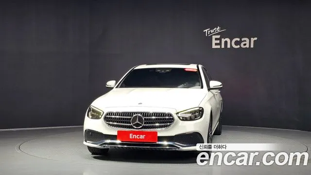 Mercedes-Benz E-Класс 2021 thumb 2