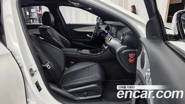 Mercedes-Benz E-Класс 2021 thumb 10