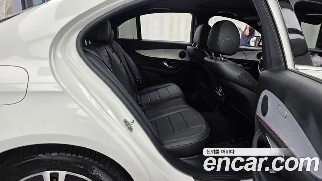 Mercedes-Benz E-Класс 2021 thumb 11