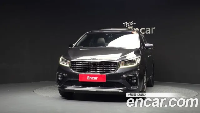 Kia Carnival 2018 thumb 3