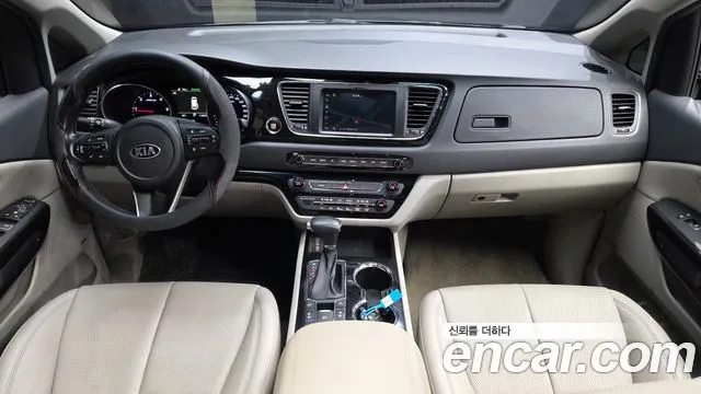 Kia Carnival 2018 thumb 7