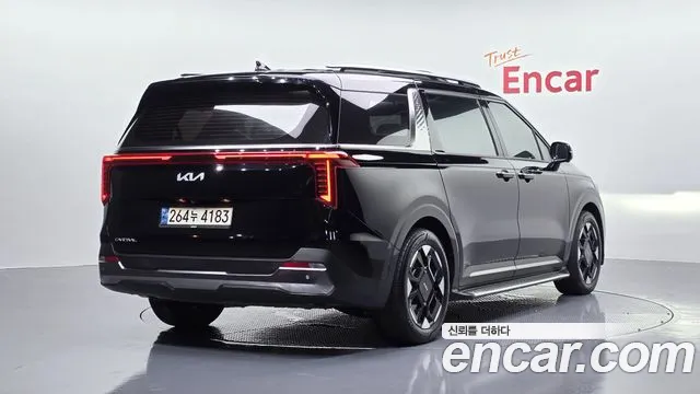 Kia Carnival 2024 thumb 2