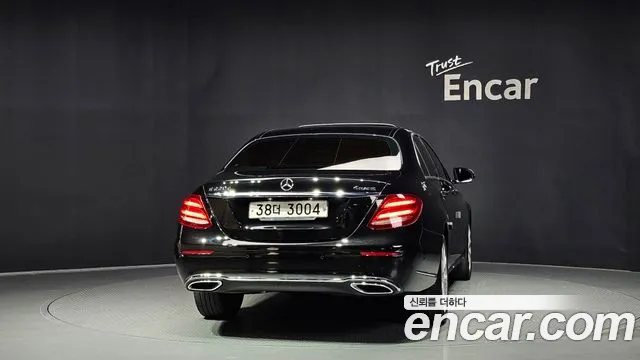 Mercedes-Benz E-Класс 2017 thumb 4