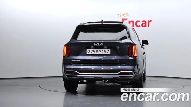 Kia Sorento 2023 thumb 4
